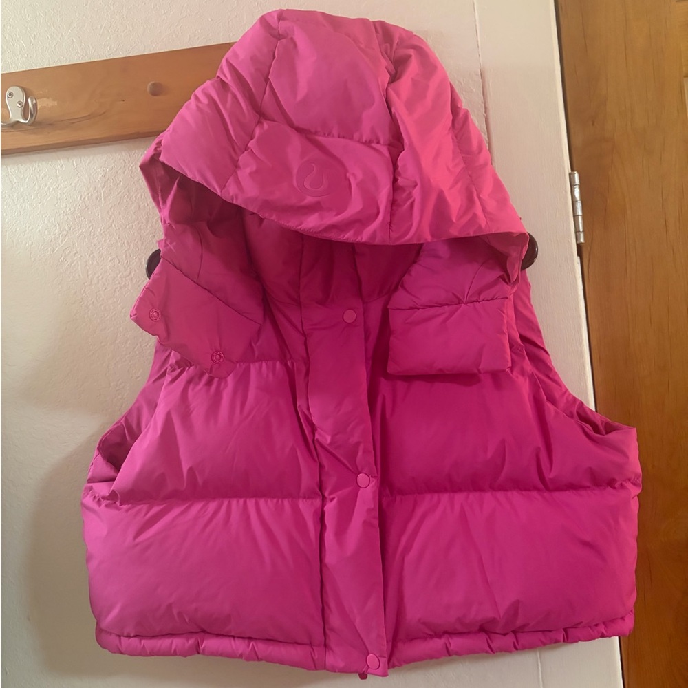 Lululemon wunder puff cropped vest